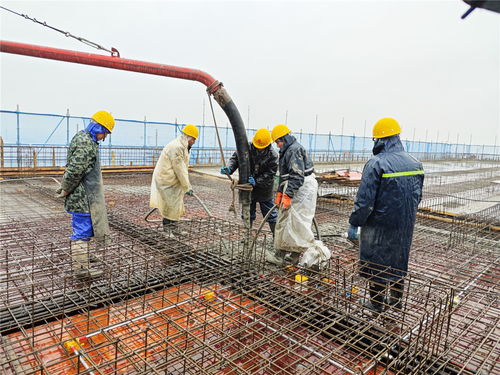 芜湖市在建最大公建工程凤鸣研创中心项目最高单体顺利封顶
